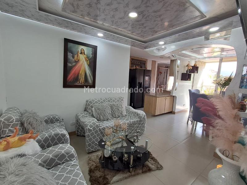 Comfortable 3BR Apartment for Rent in Simon Bolivar Medellín - 3