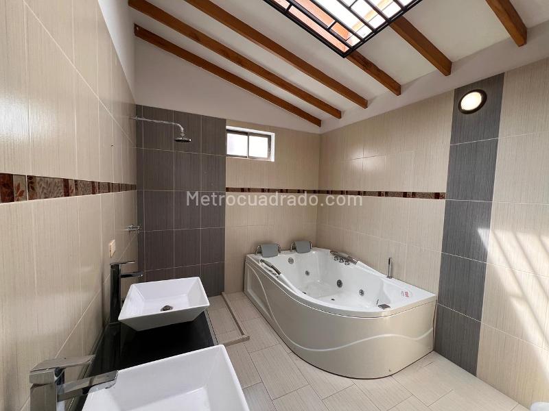 Casa Comercial para Vivir y Emprender en Florida Nueva - 6