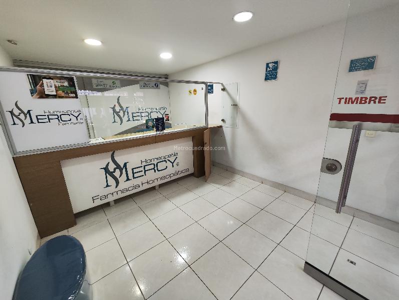 4BR House with Commercial Space in San Joaquín, Laureles