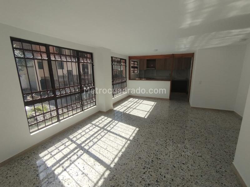Apartamento de 3 Alcobas en La Floresta - 3