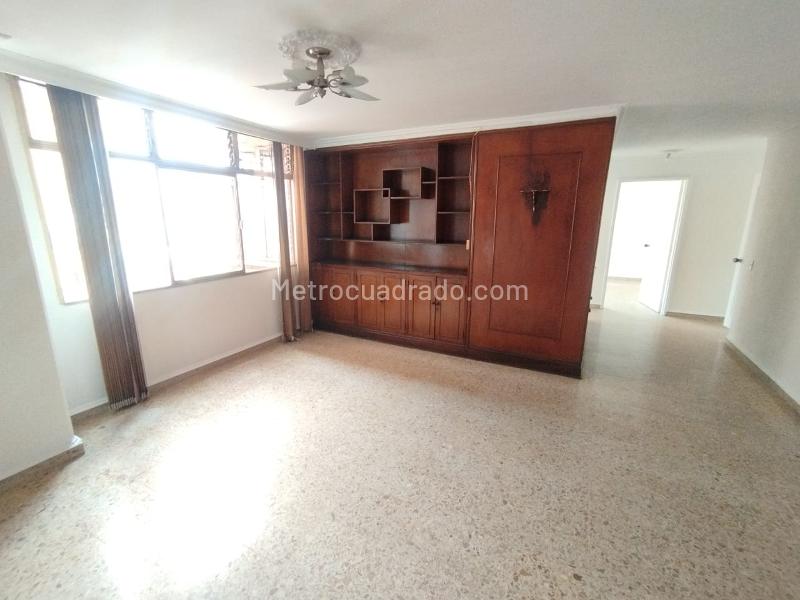 Spacious 4BR Apartment in La Candelaria - 6