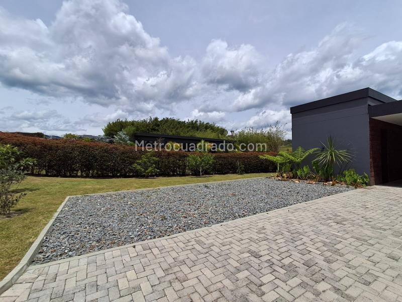 4BR House in Llano Grande (2000 m²) - 2