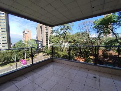 Apartamento de 3 alcobas en arriendo en Loma De Los Parra, Medellín, 200 m² · foto 5 de 20