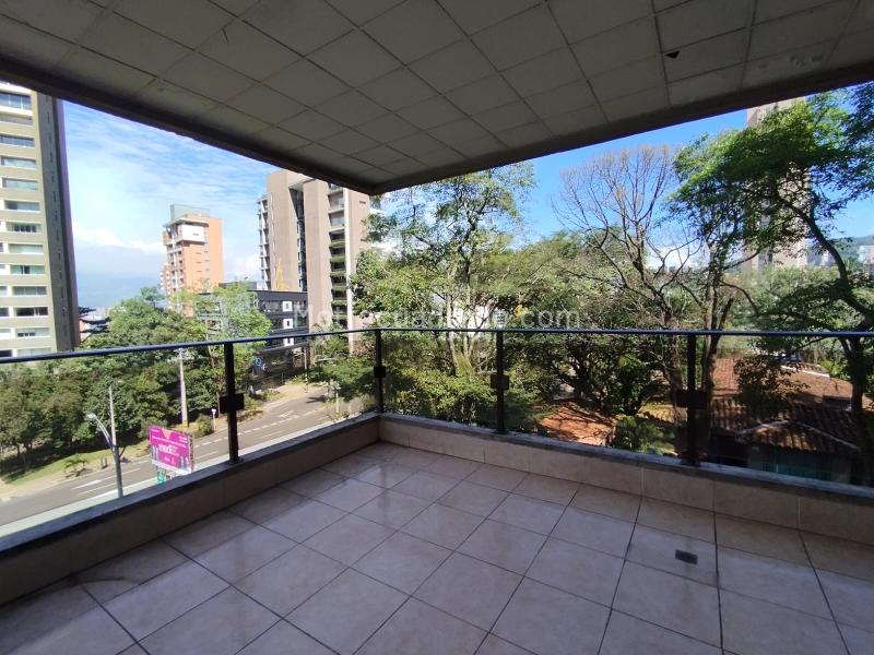 Modern 3BR Apartment in Loma De Los Parra - 5