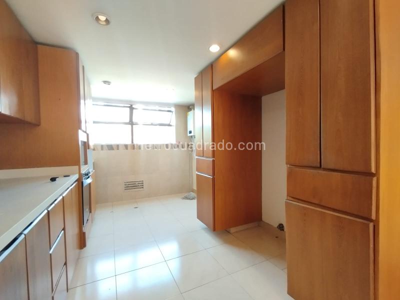 Modern 3BR Apartment in Loma De Los Parra - 9