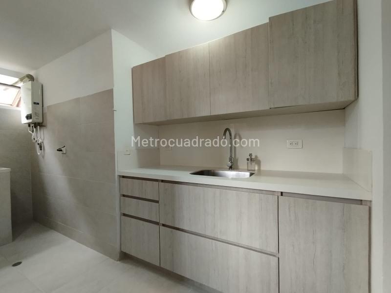 Apartamento Moderno de 3 Alcobas en El Tesoro - 6