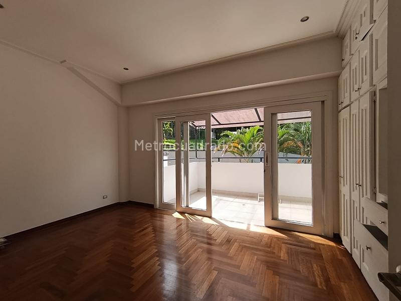 Casa Elegante de 4 Alcobas en La Calera - 5