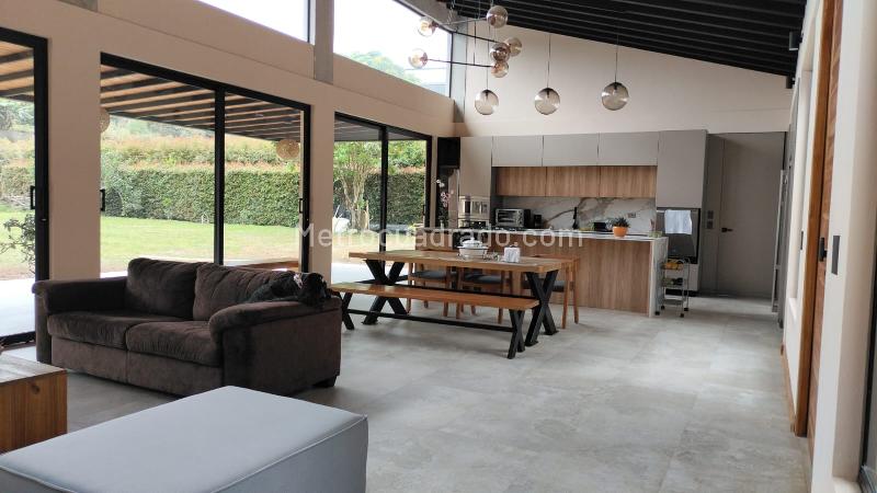 Finca en Arriendo, Guarne, Guarne - Więcej