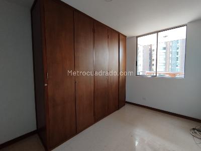 Apartamento en arriendo en El Tesoro, Medellín · foto 18 de 20