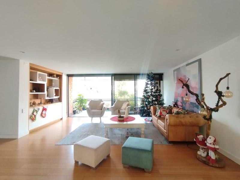 Spacious 4BR Apartment in La Florida El Poblado - 4