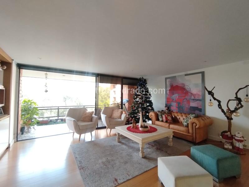 Spacious 4BR Apartment in La Florida El Poblado - 8