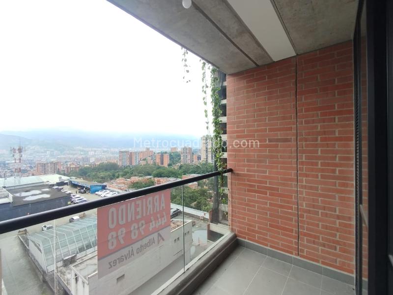 2BR Apartment in Loma Del Escobero Envigado (74 m²)