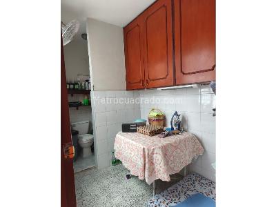 Casa de 3 alcobas en venta en Las Acacias, Medellín, 229 m² · foto 12 de 20