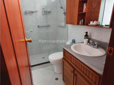 Casa de 3 alcobas en venta en Las Acacias, Medellín, 229 m² · foto 15 de 20