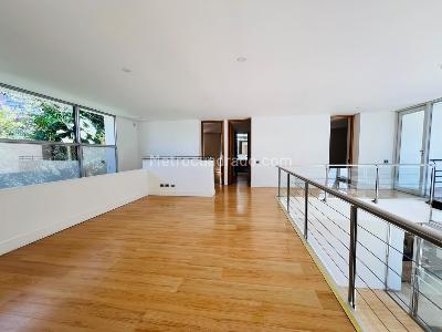 Casa de 5 alcobas en arriendo en Altos Del Poblado Cola Del Zorro, Medellín, 520 m² · foto 10 de 20