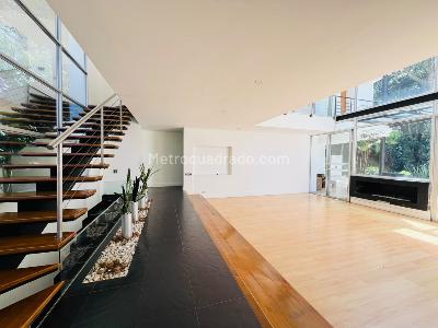 Casa de 5 alcobas en arriendo en Altos Del Poblado Cola Del Zorro, Medellín, 520 m² · foto 18 de 20