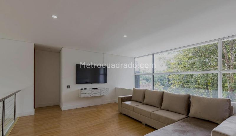 Majestic 5BR House in Altos Del Poblado - 7
