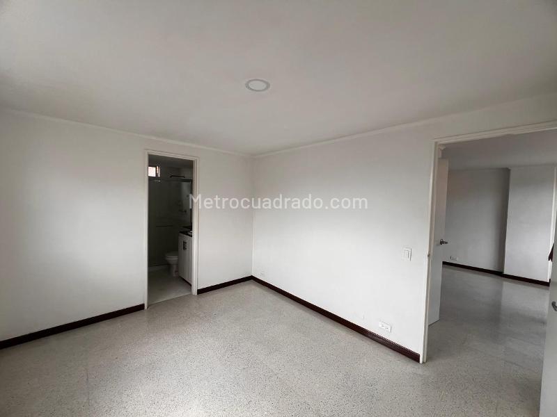 Apartamento Moderno de 1 Alcoba en Conquistadores - 3