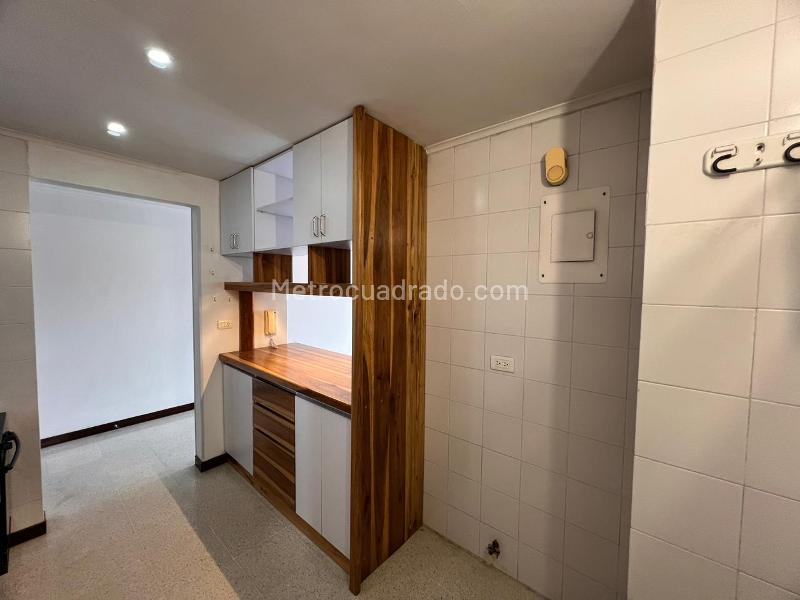 Apartamento Moderno de 1 Alcoba en Conquistadores - 9