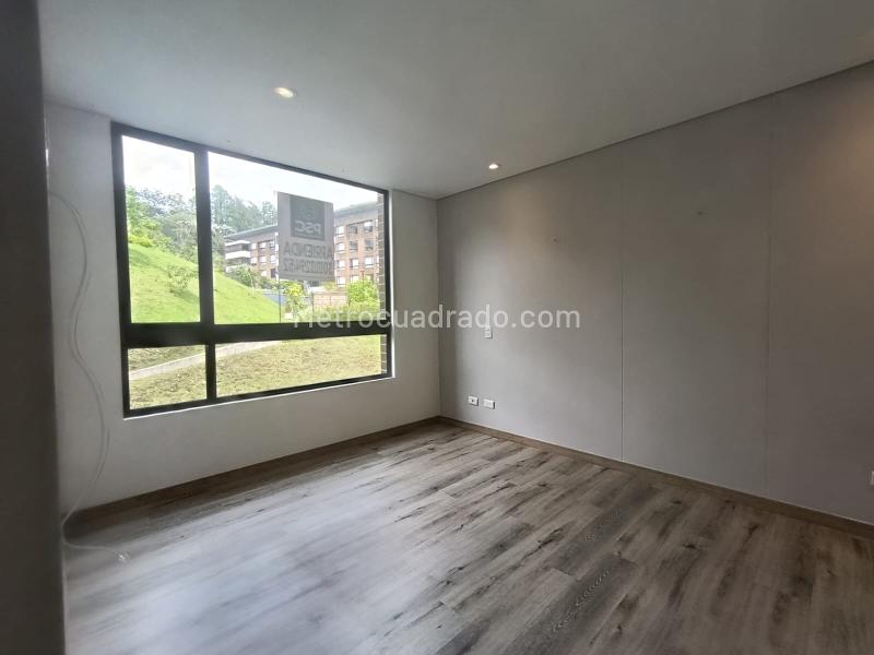 2BR Apartment in El Retiro (75 m²) - 3