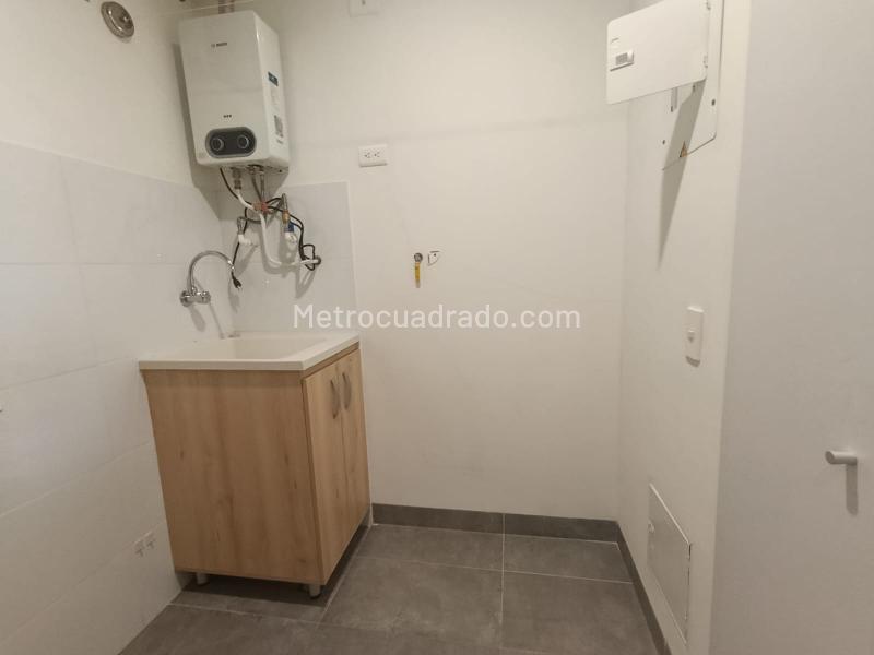 2BR Apartment in El Retiro (75 m²) - 4