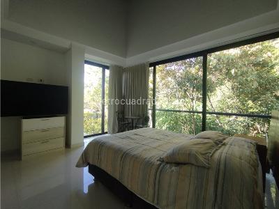 Casa de 4 alcobas en venta en Loma Del Escobero, Envigado, 345 m² · foto 17 de 20