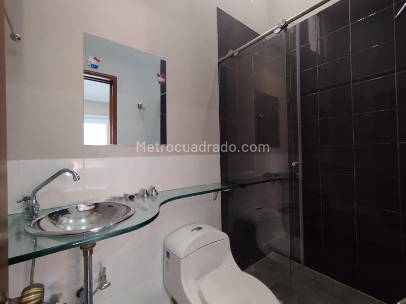 House for Rent in La Calera (El Poblado) with Spacious Living - 8