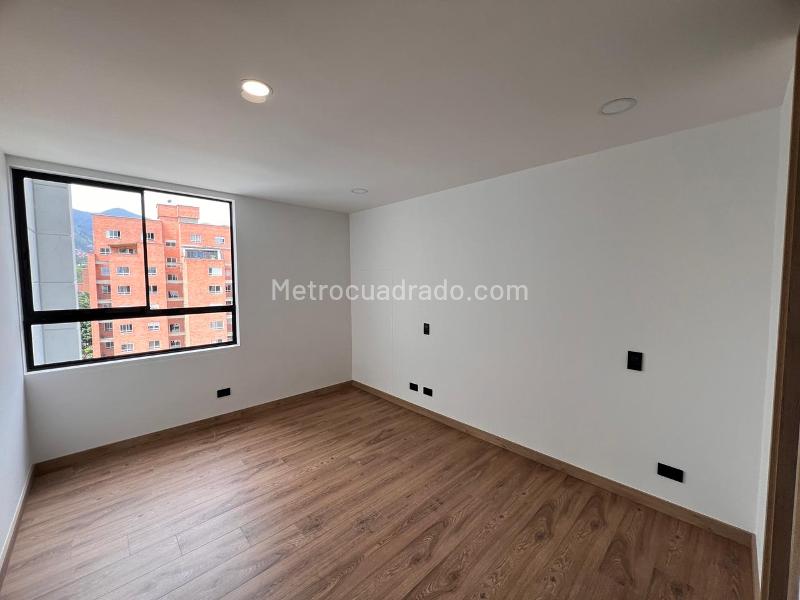 Apartamento Nuevo de 3 Alcobas con Vista Panorámica en Simón Bolívar - 2