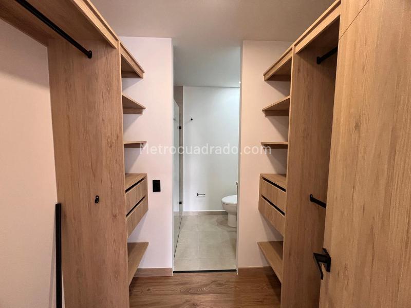 New 3BR Apartment with City Views in Simn Bolívar, Medellín - 3