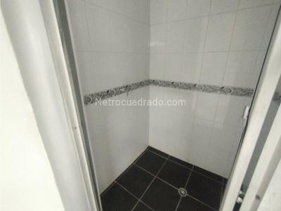 Casa de 1 alcoba en venta en Patio Bonito, Medellín, 490 m² · foto 3 de 20