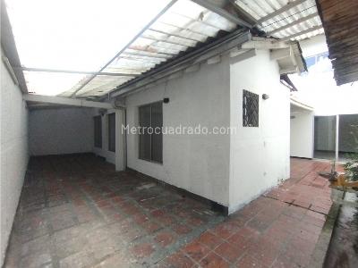 Casa de 1 alcoba en venta en Patio Bonito, Medellín, 490 m² · foto 19 de 20