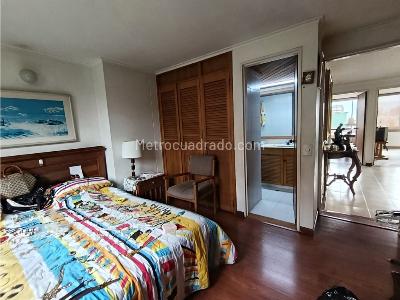 Apartamento en venta en Lalinde, Medellín · foto 9 de 19