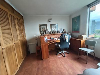 Apartamento en venta en Lalinde, Medellín · foto 11 de 19
