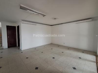 Casa en arriendo en Conquistadores, Medellín · foto 2 de 20
