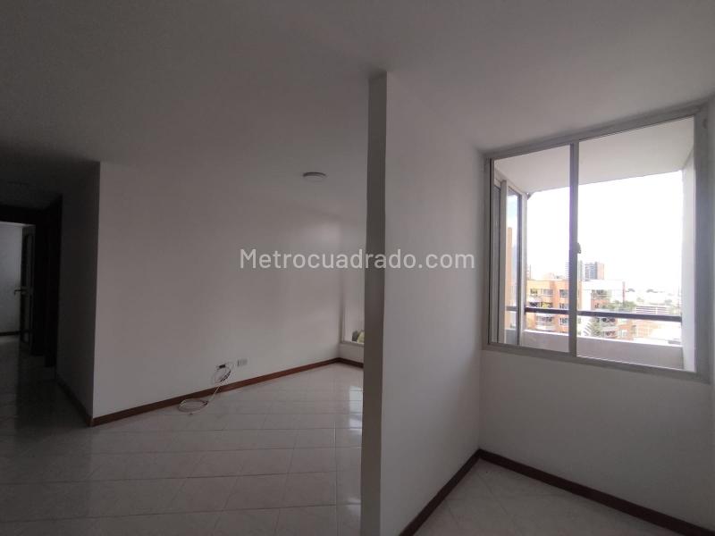 Apartamento Acogedor de 3 Alcobas en Loma de San Julián - 3