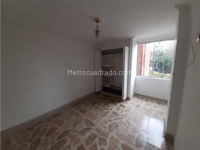Apartamento de 3 alcobas en venta en Laureles, Medellín, 113 m² · foto 3 de 9