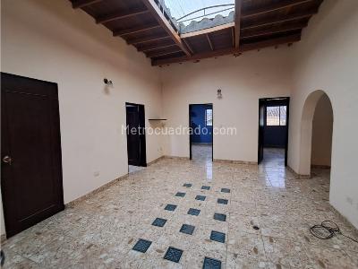 Apartamento en venta en Prado Centro, Medellín · foto 3 de 8