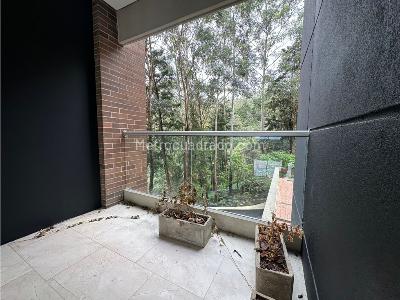 Apartamento de 3 alcobas en venta en Las Palmas, Medellín, 304 m² · foto 3 de 20