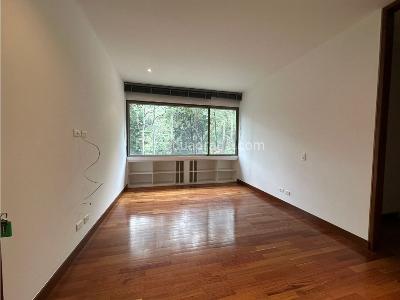 Apartamento de 3 alcobas en venta en Las Palmas, Medellín, 304 m² · foto 12 de 20