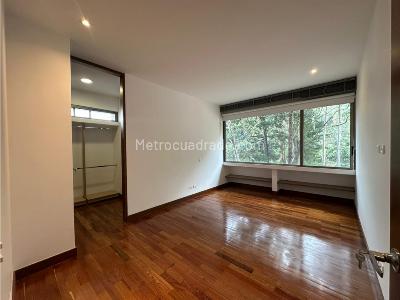 Apartamento de 3 alcobas en venta en Las Palmas, Medellín, 304 m² · foto 14 de 20