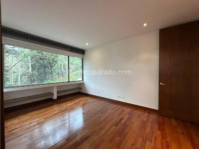 Apartamento de 3 alcobas en venta en Las Palmas, Medellín, 304 m² · foto 15 de 20