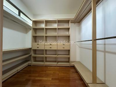 Apartamento de 3 alcobas en venta en Las Palmas, Medellín, 304 m² · foto 16 de 20