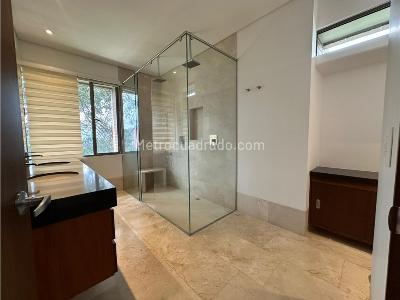 Apartamento de 3 alcobas en venta en Las Palmas, Medellín, 304 m² · foto 18 de 20
