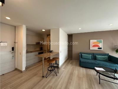 Apartamento de 1 alcoba en venta en Oviedo, Medellín, 54 m² · foto 4 de 14