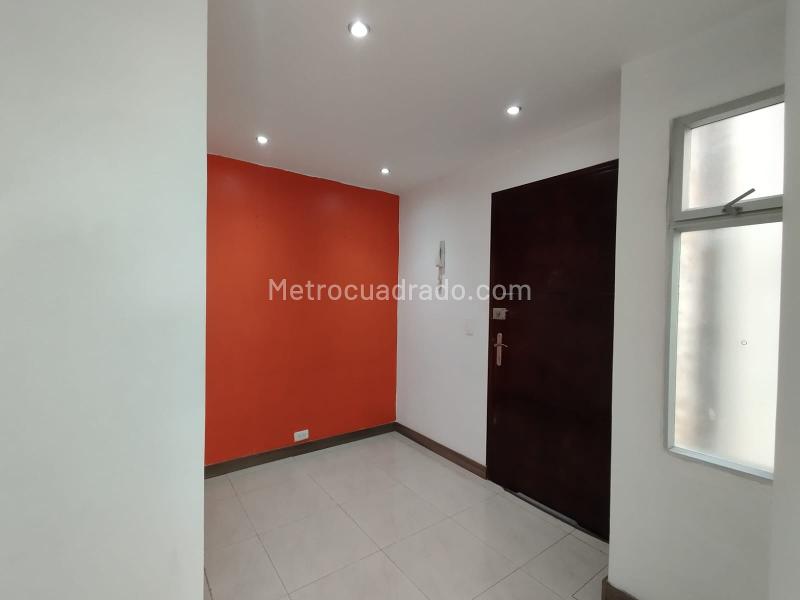 Apartamento Amplio de 3 Alcobas en Castropol - 3