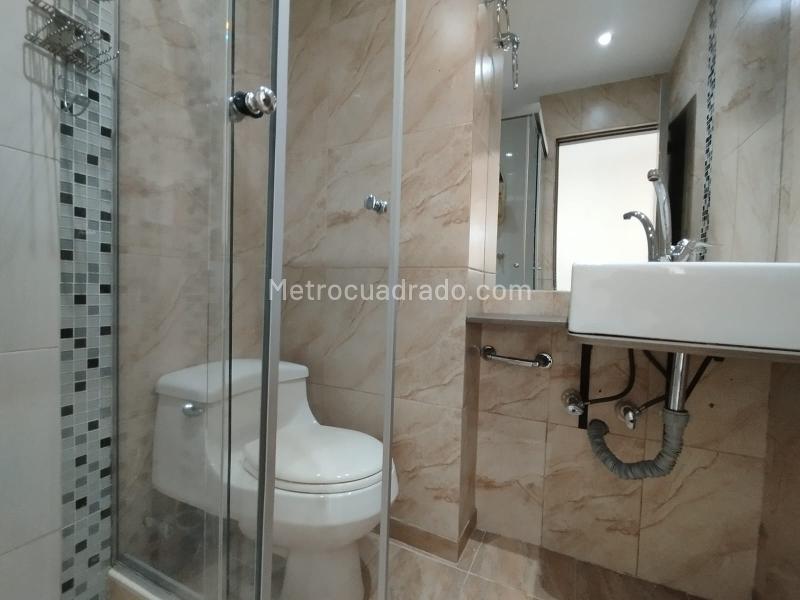 Apartamento Amplio de 3 Alcobas en Castropol - 8