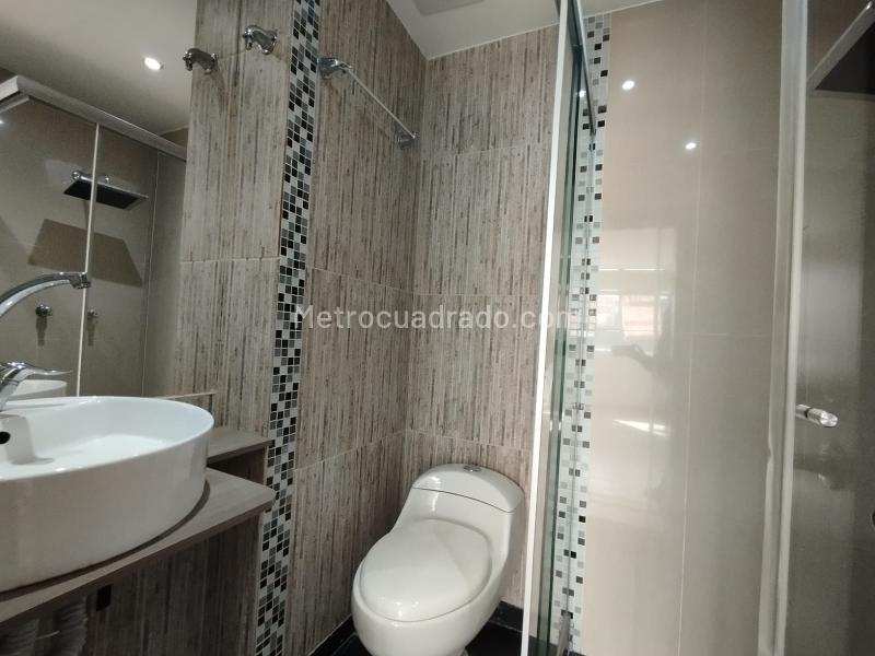 Apartamento Amplio de 3 Alcobas en Castropol - 9