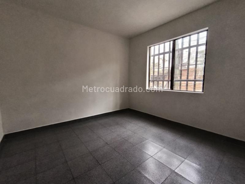Apartamento Amplio de 5 Alcobas en Buenos Aires - 6