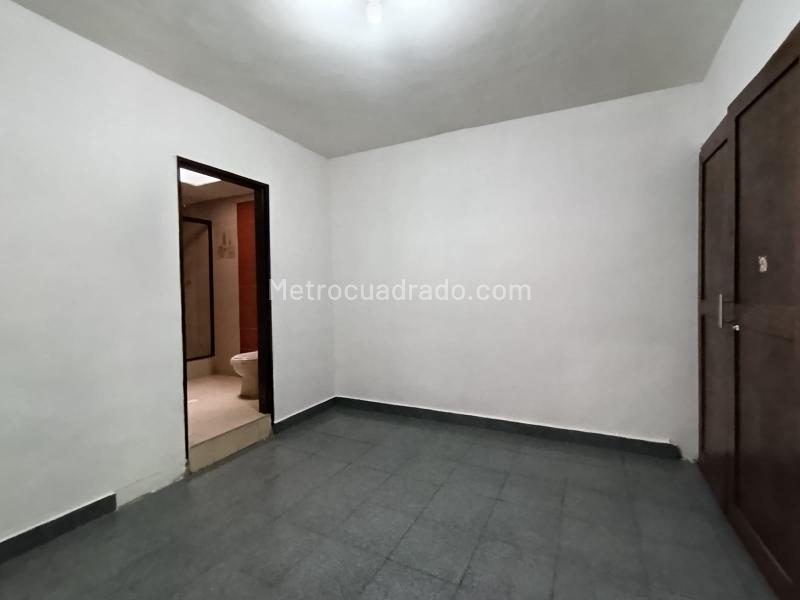 Apartamento Amplio de 5 Alcobas en Buenos Aires - 7