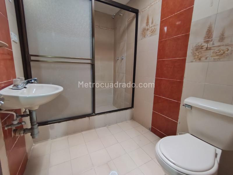 Apartamento Amplio de 5 Alcobas en Buenos Aires - 8